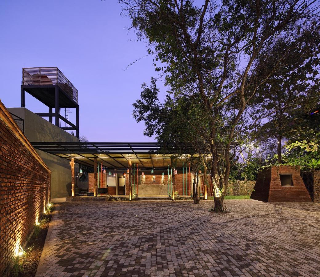 Kottawatta River Bank Resort Удавалаве Экстерьер фото